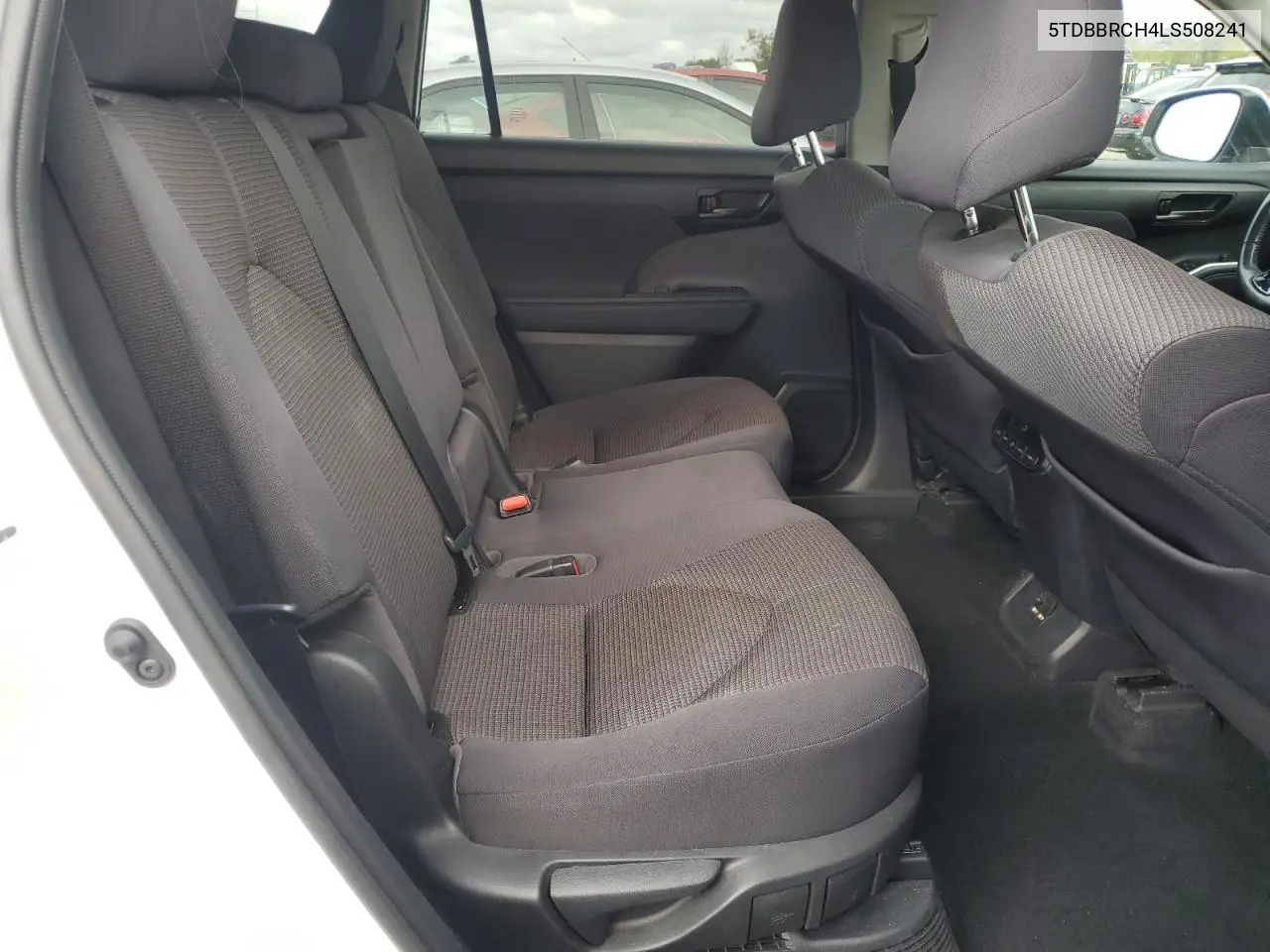 5TDBBRCH4LS508241 2020 Toyota Highlander Hybrid Le
