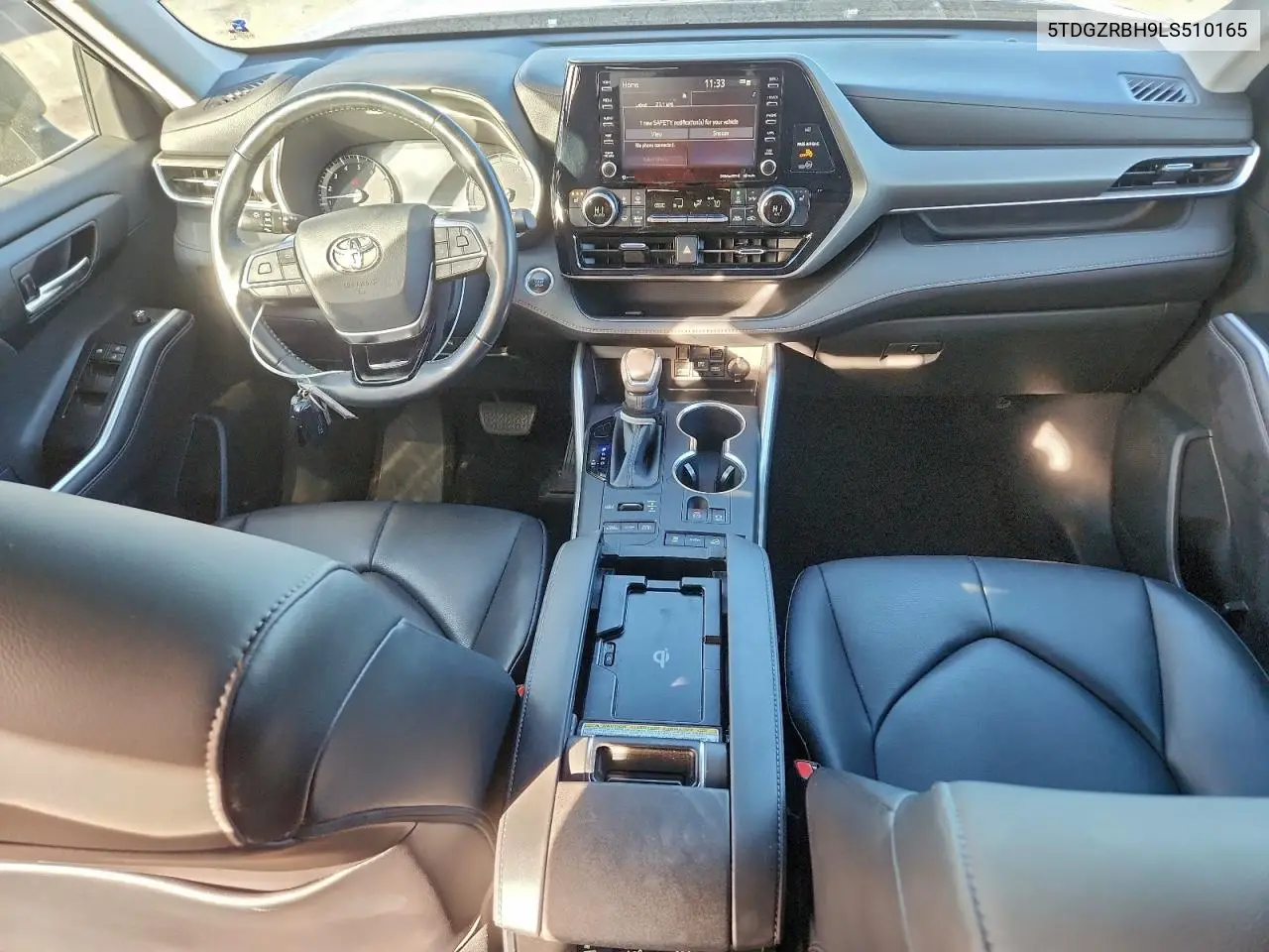 5TDGZRBH9LS510165 2020 Toyota Highlander Xle