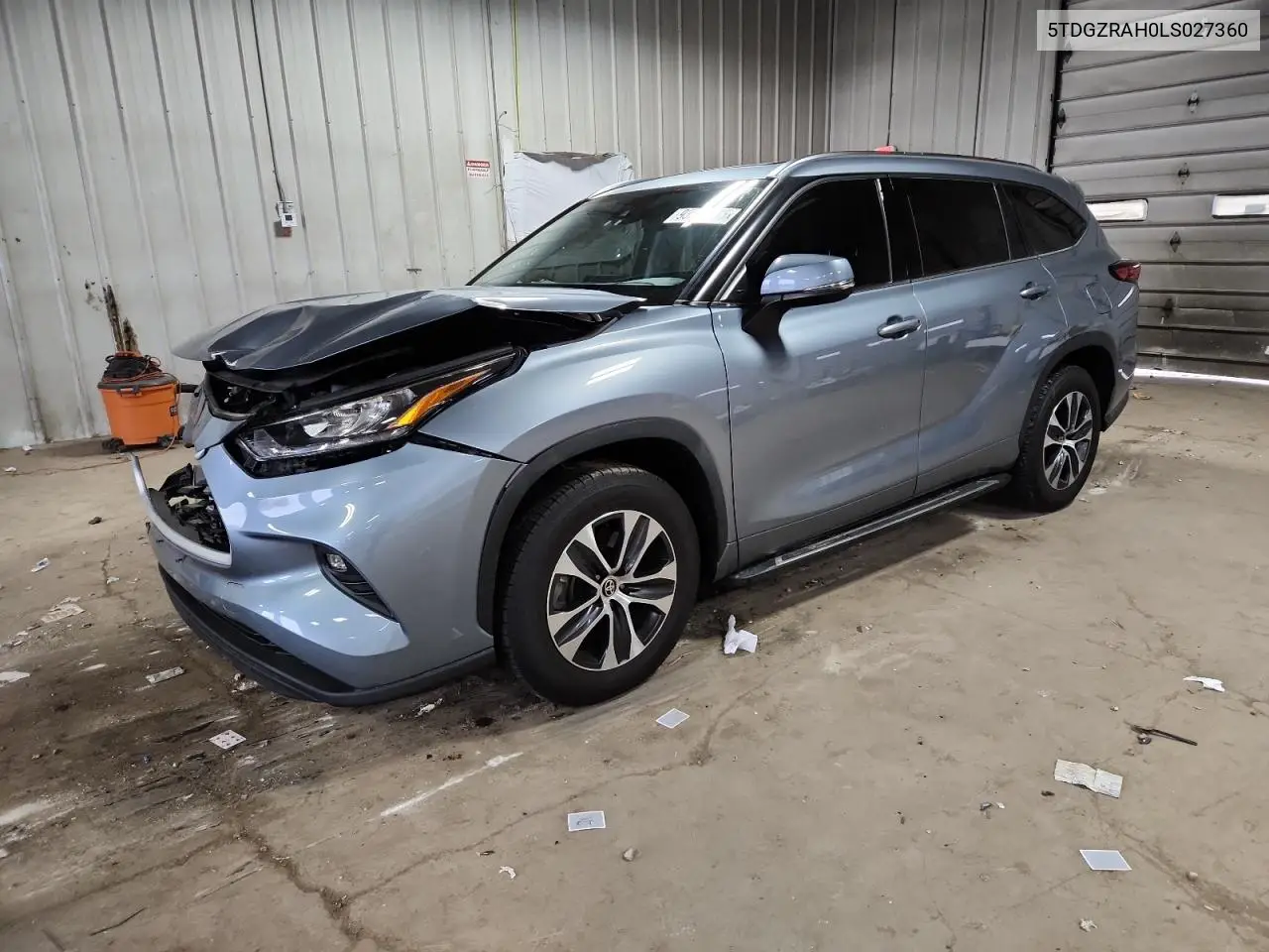 5TDGZRAH0LS027360 2020 Toyota Highlander Xle