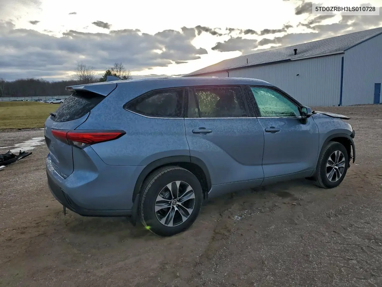 5TDGZRBH3LS010728 2020 Toyota Highlander Xle