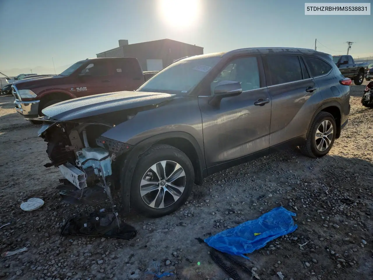 5TDHZRBH9MS538831 2021 Toyota Highlander Xle
