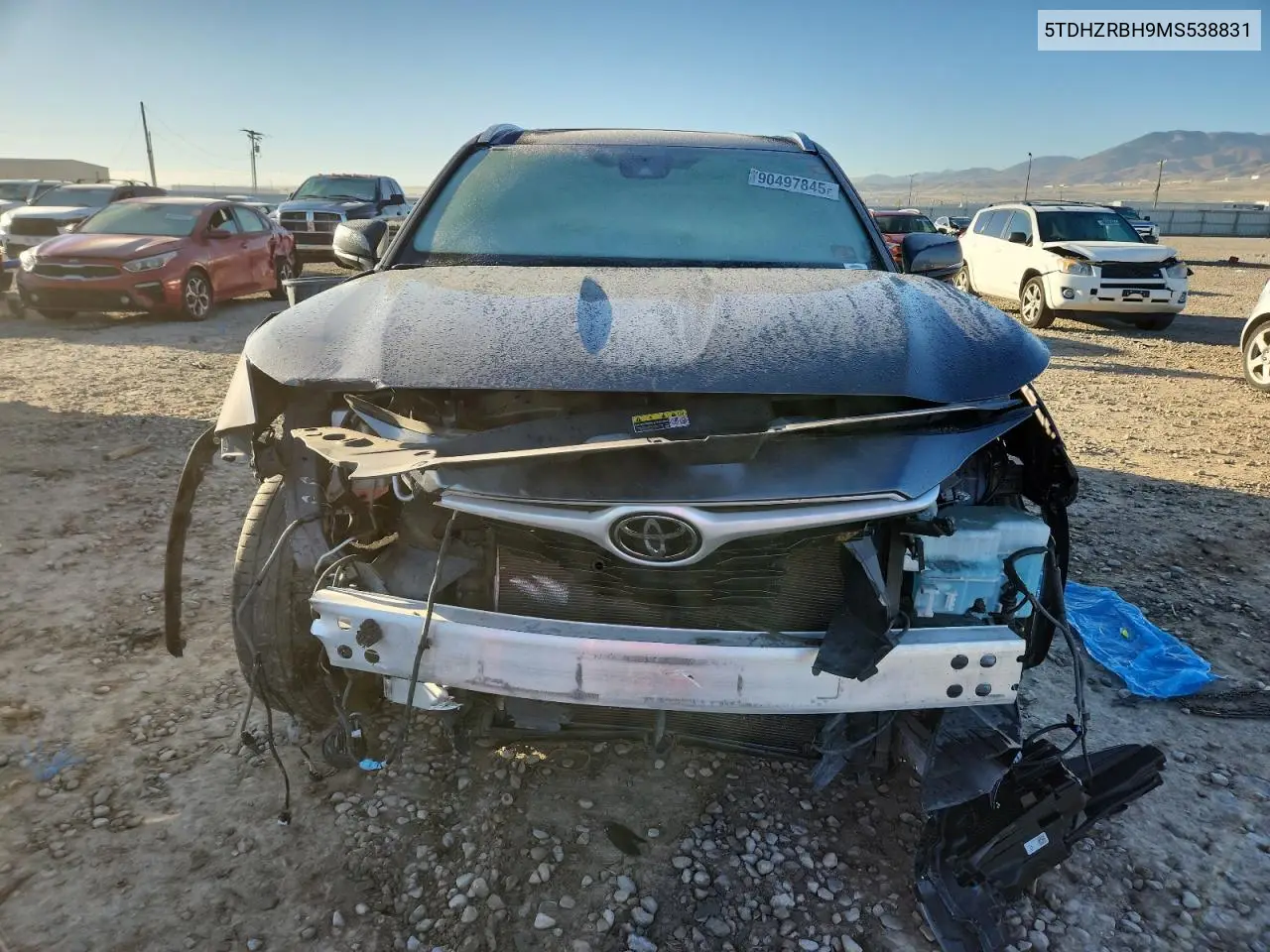 5TDHZRBH9MS538831 2021 Toyota Highlander Xle