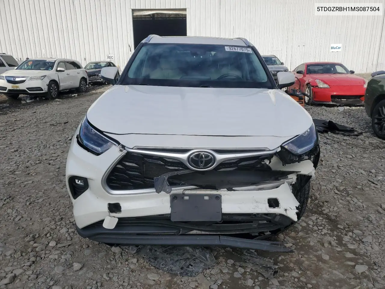 5TDGZRBH1MS087504 2021 Toyota Highlander Xle