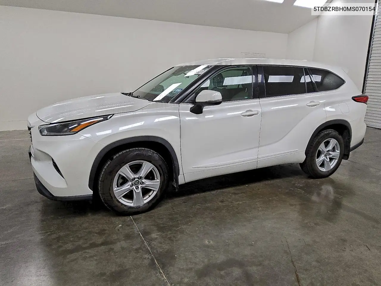 5TDBZRBH0MS070154 2021 Toyota Highlander L