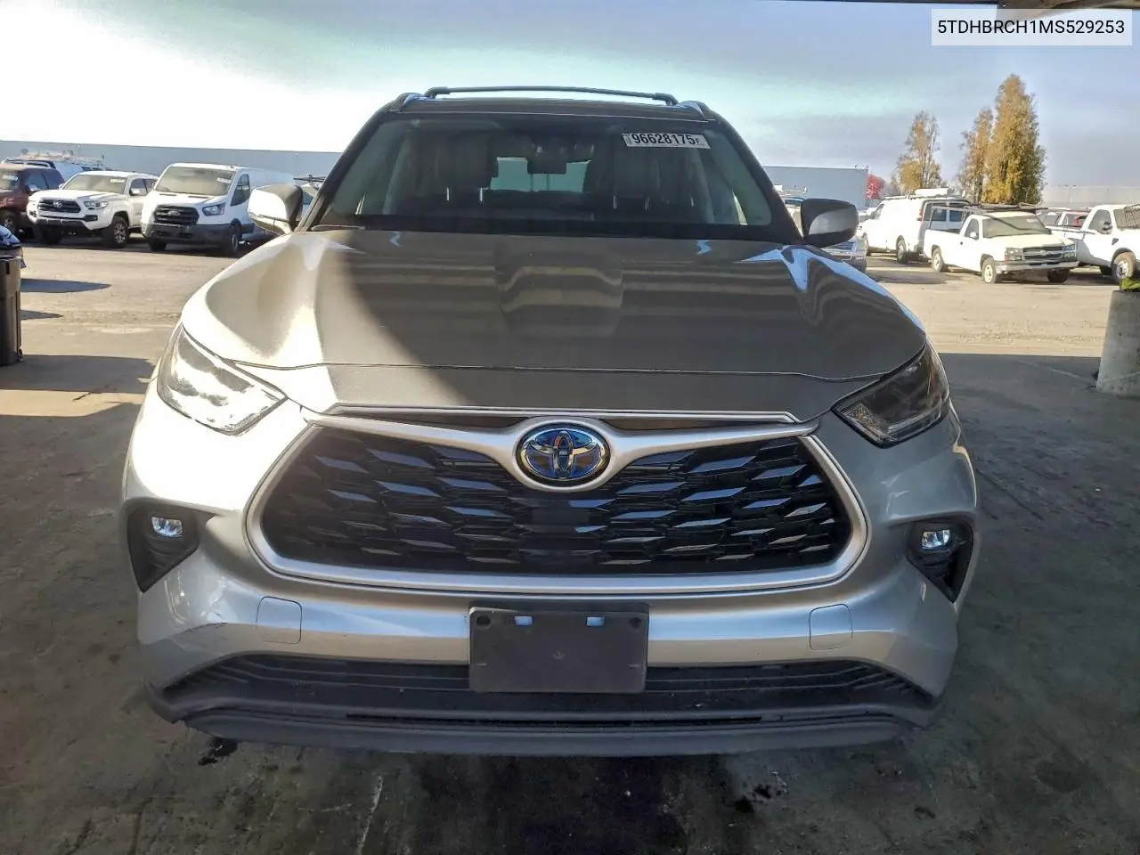 5TDHBRCH1MS529253 2021 Toyota Highlander Hybrid Xle