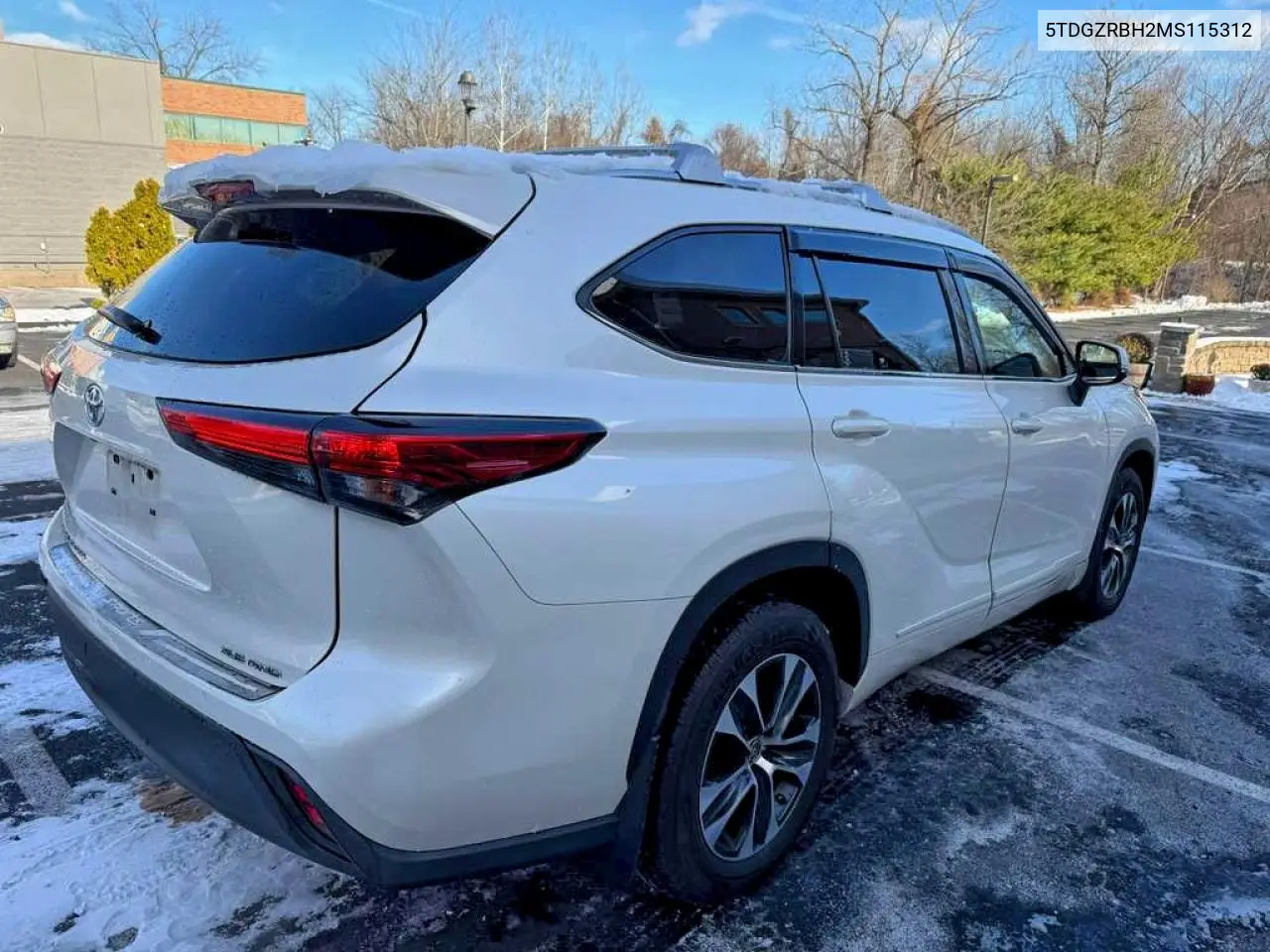 5TDGZRBH2MS115312 2021 Toyota Highlander Xle