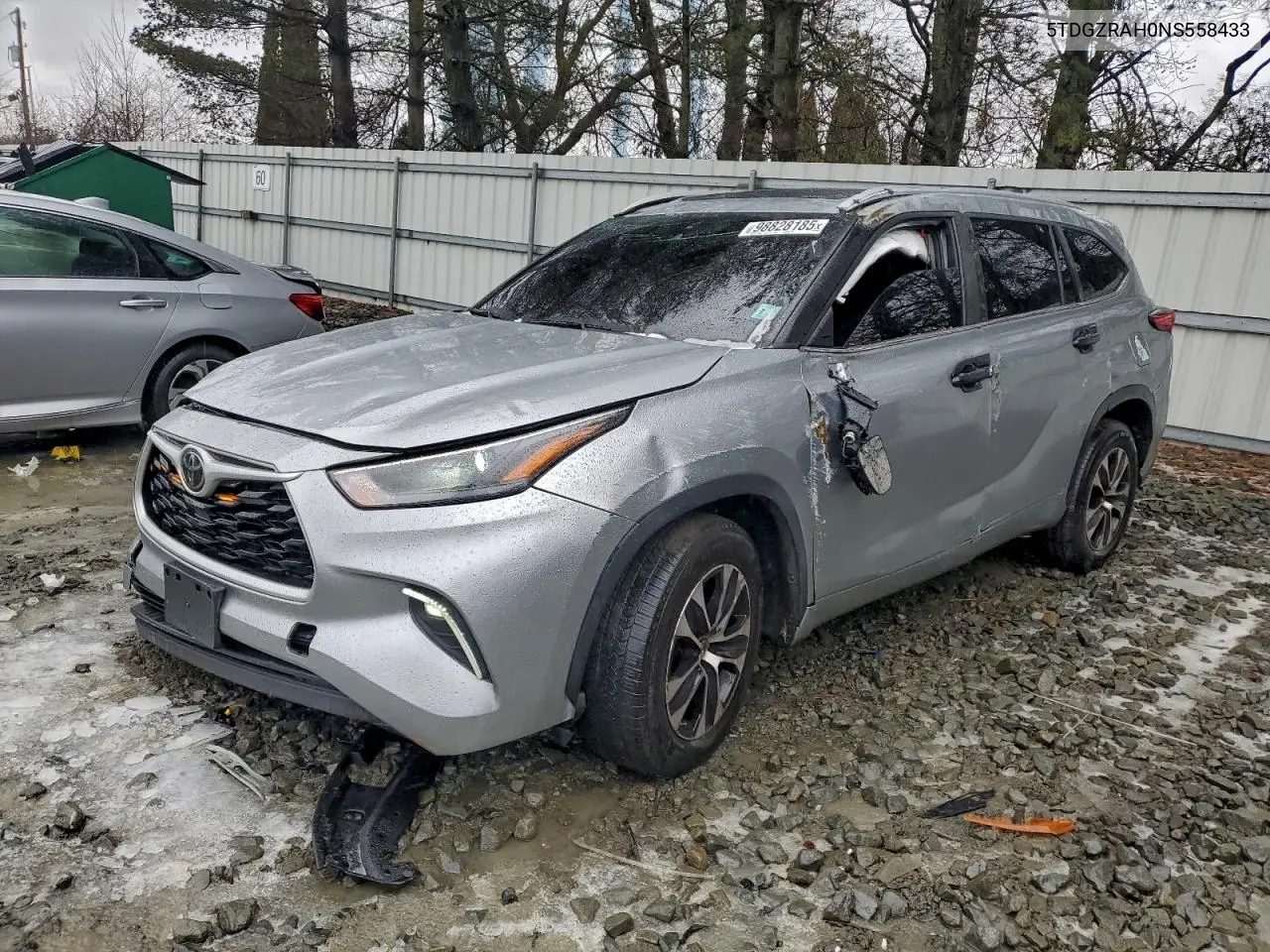 5TDGZRAH0NS558433 2022 Toyota Highlander Xle