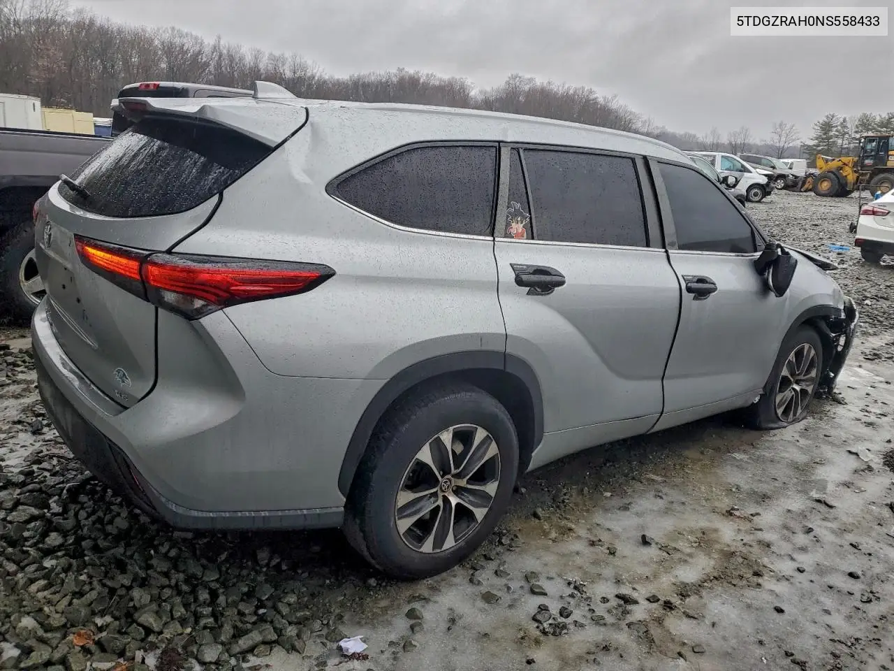 5TDGZRAH0NS558433 2022 Toyota Highlander Xle