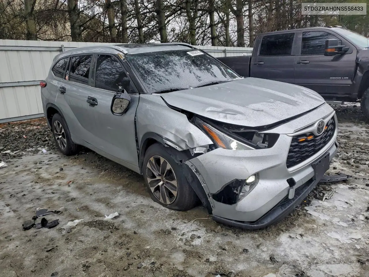 5TDGZRAH0NS558433 2022 Toyota Highlander Xle