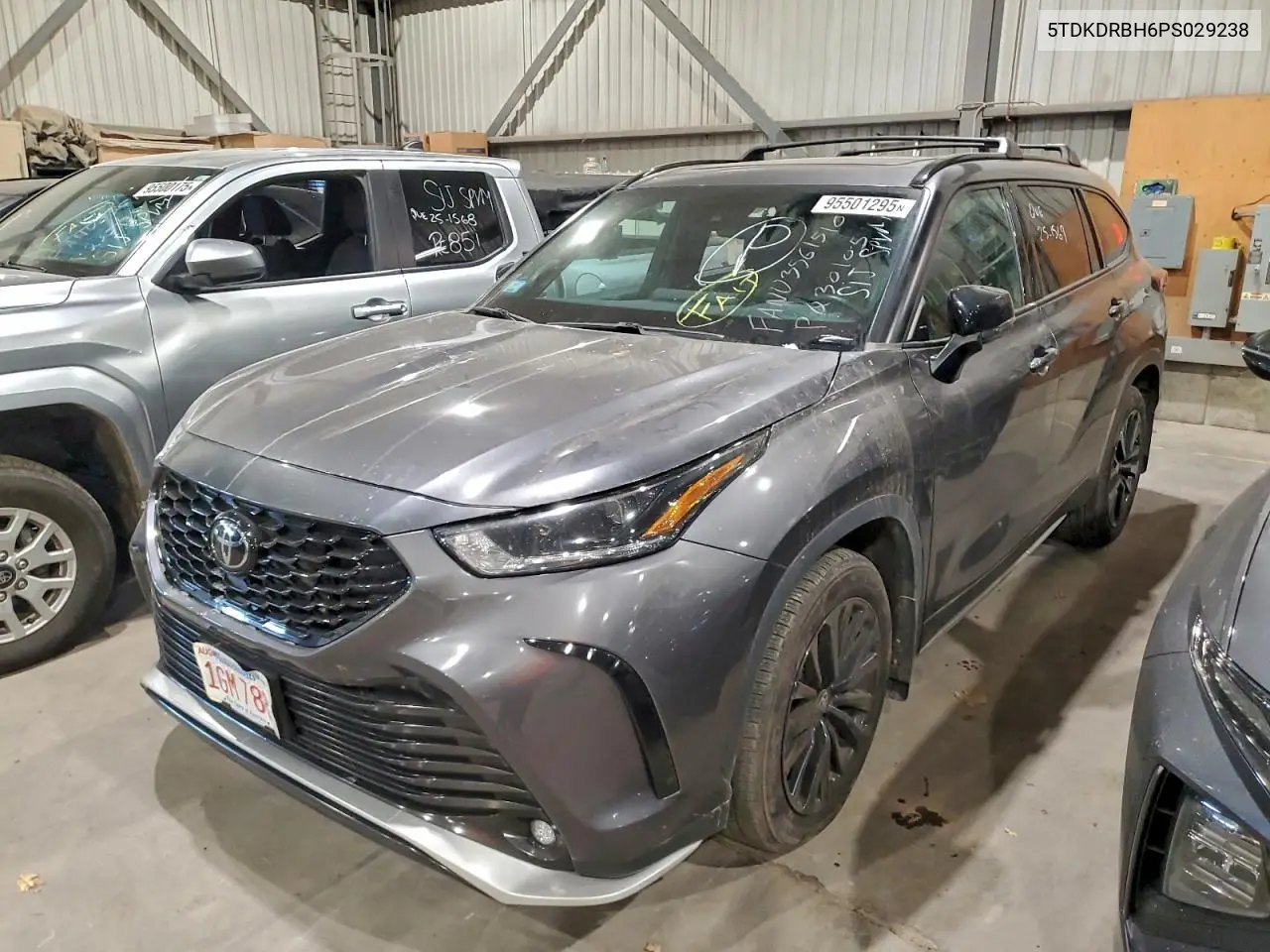 5TDKDRBH6PS029238 2023 Toyota Highlander