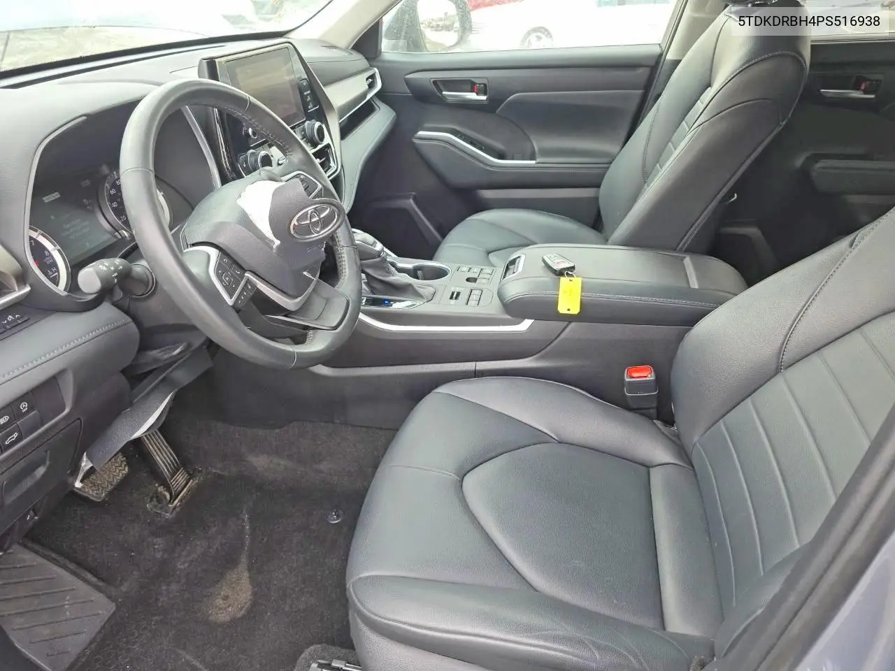 5TDKDRBH4PS516938 2023 Toyota Highlander L