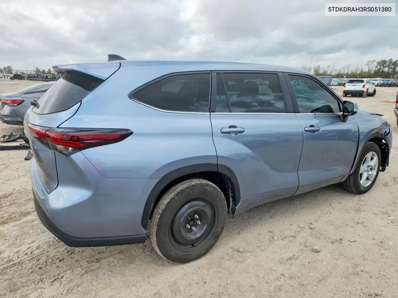5TDKDRAH3RS051380 2024 Toyota Highlander Le