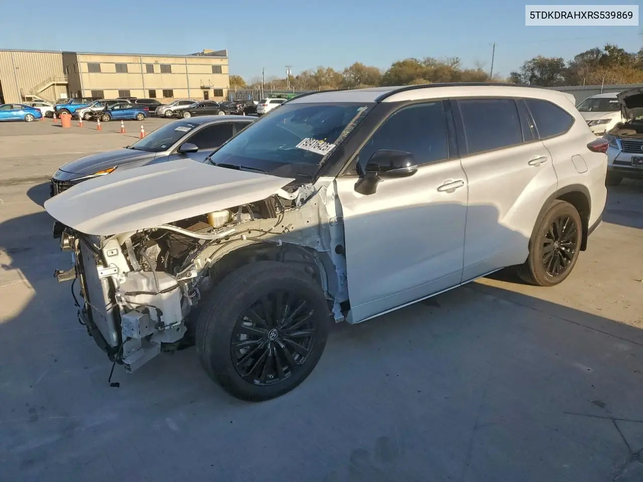 5TDKDRAHXRS539869 2024 Toyota Highlander Le