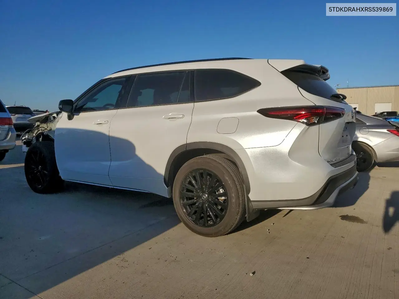 5TDKDRAHXRS539869 2024 Toyota Highlander Le