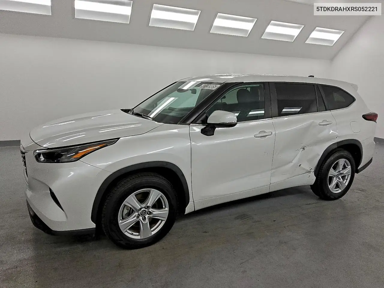 5TDKDRAHXRS052221 2024 Toyota Highlander Le