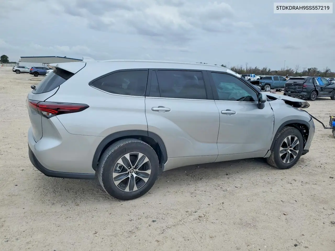 5TDKDRAH9SS557219 2025 Toyota Highlander Le