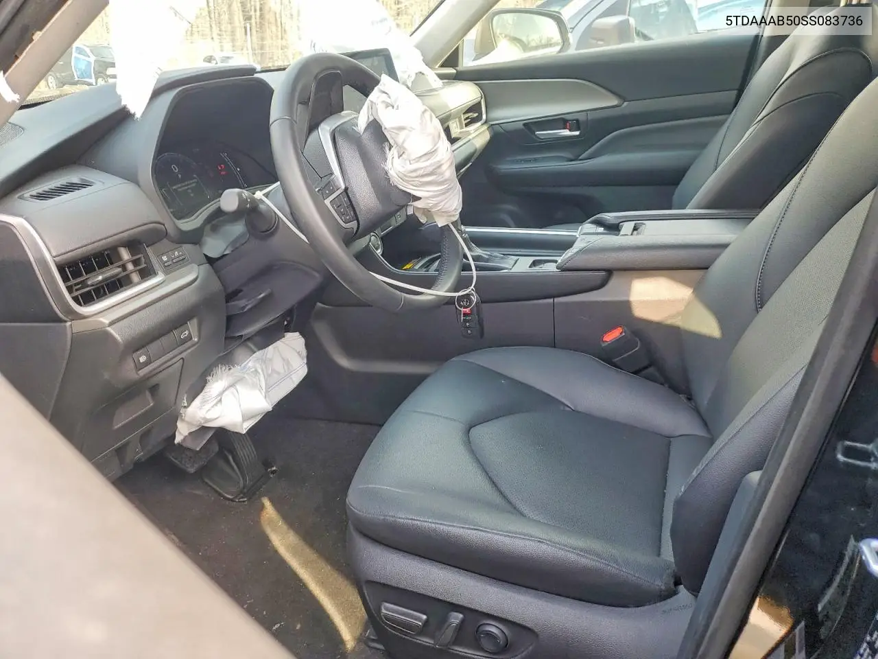 5TDAAAB50SS083736 2025 Toyota Grand Highlander Le
