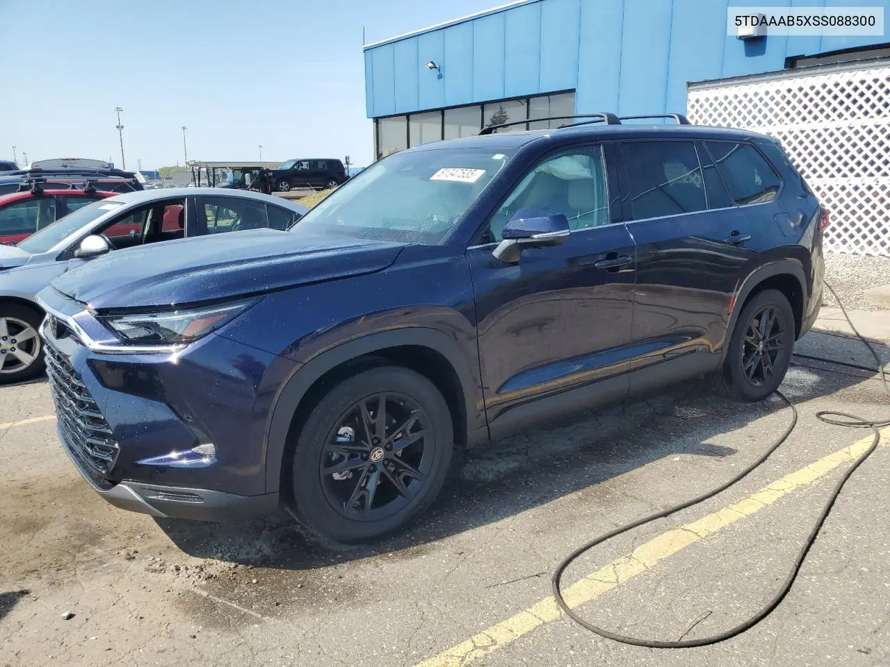 5TDAAAB5XSS088300 2025 Toyota Grand Highlander Le