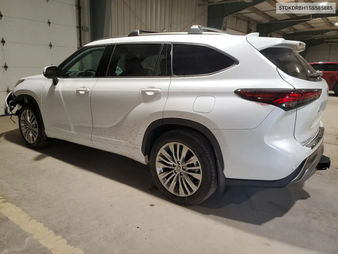 5TDKDRBH1SS585885 2025 Toyota Highlander Le