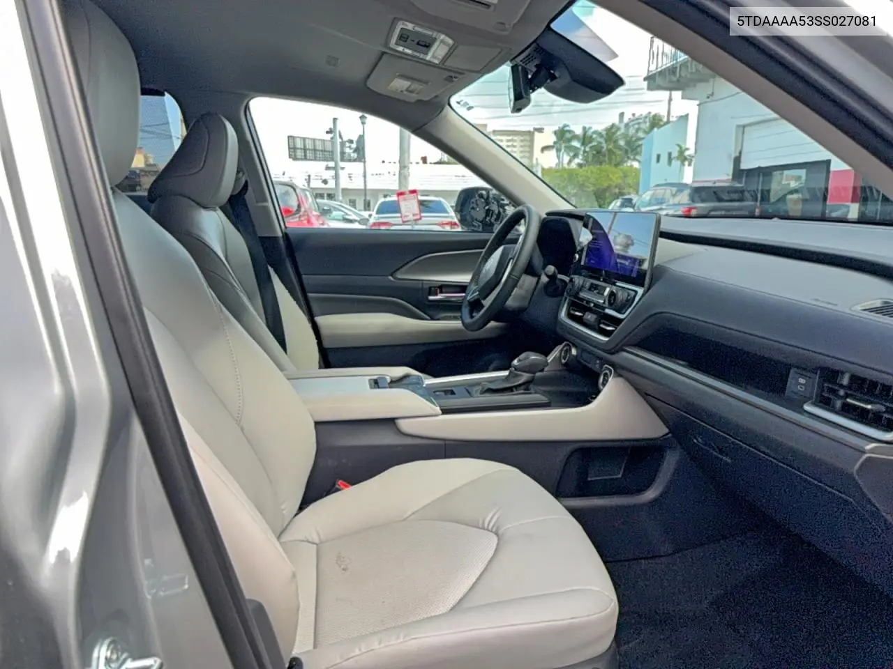 5TDAAAA53SS027081 2025 Toyota Grand Highlander Le