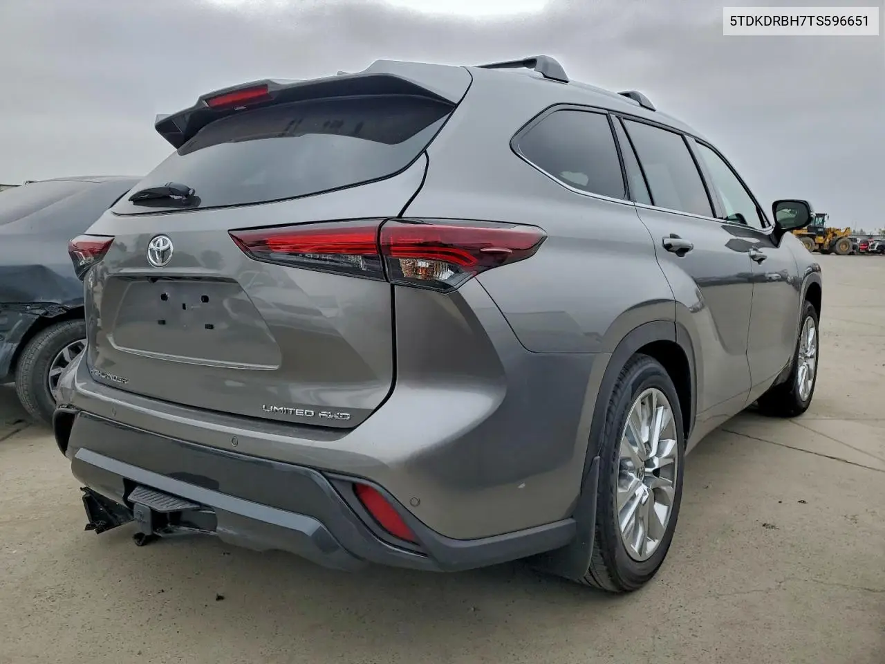 5TDKDRBH7TS596651 2026 Toyota Highlander Xle