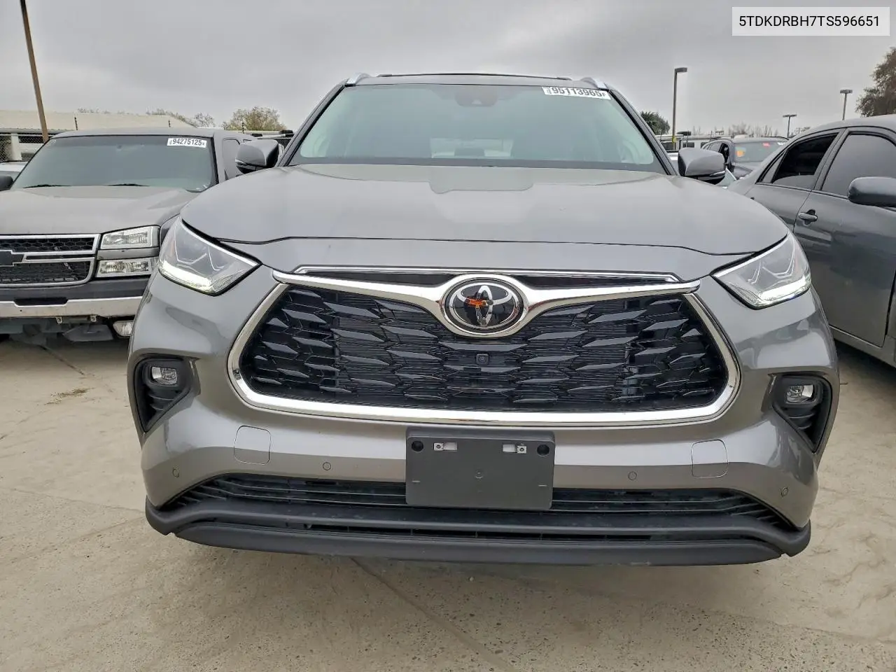 5TDKDRBH7TS596651 2026 Toyota Highlander Xle