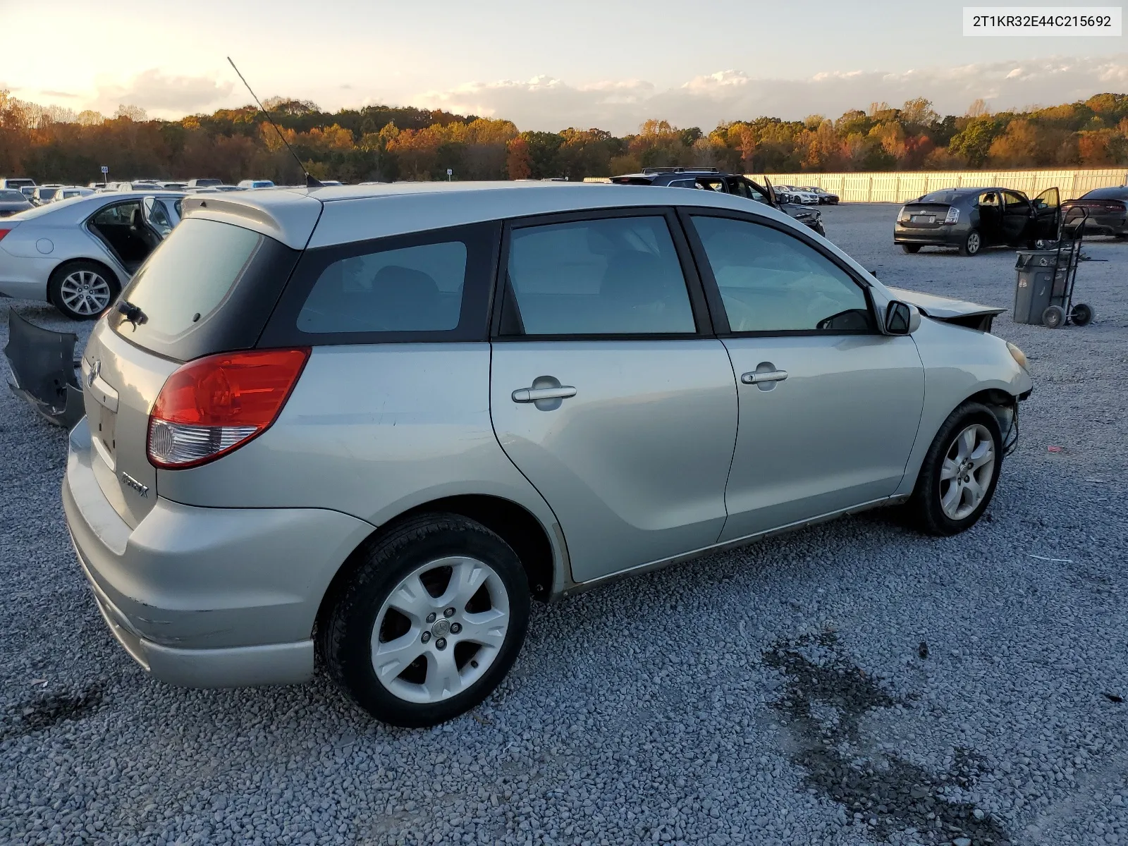 2004 Toyota Corolla Matrix Xr VIN: 2T1KR32E44C215692 Lot: 74461093