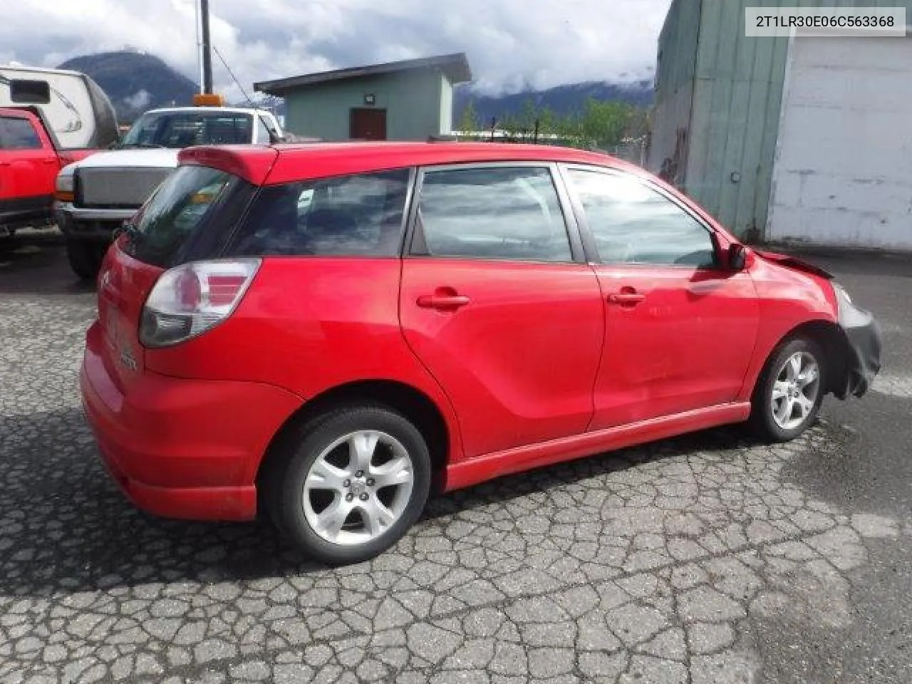 2006 Toyota Corolla Matrix Base VIN: 2T1LR30E06C563368 Lot: 57980194