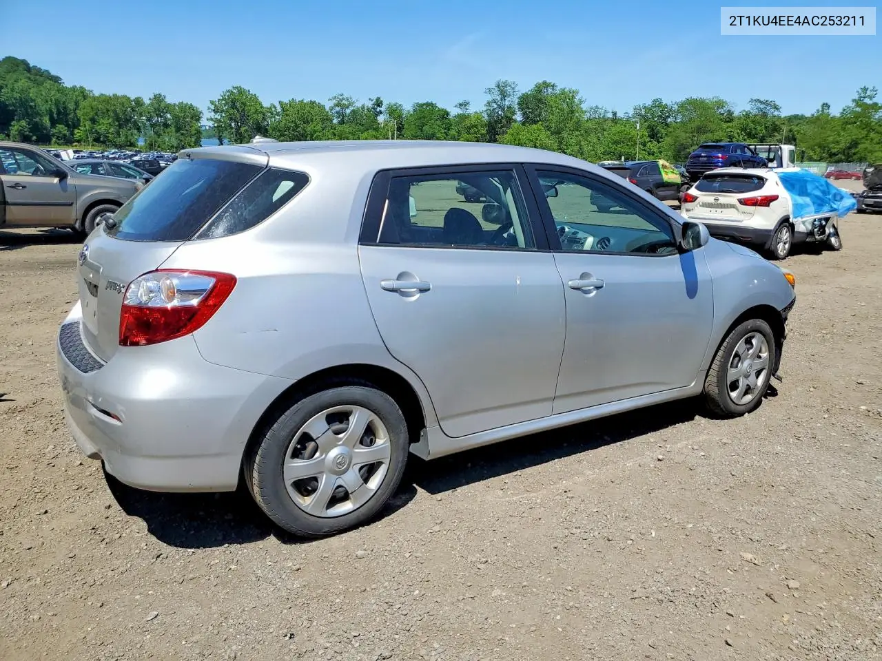 2010 Toyota Matrix Base VIN: 2T1KU4EE4AC253211 Lot: 56478486