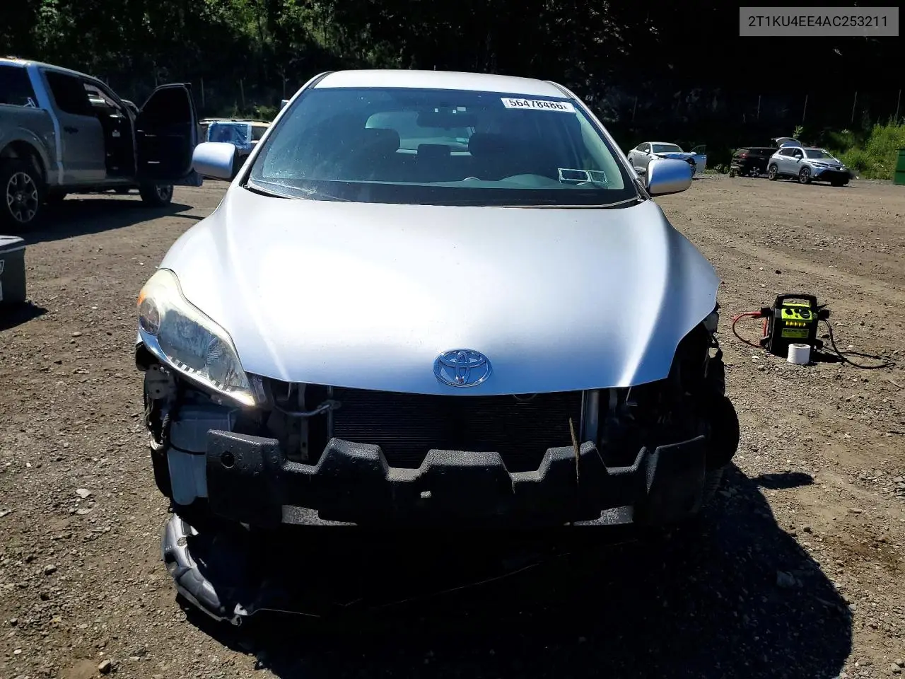 2010 Toyota Matrix Base VIN: 2T1KU4EE4AC253211 Lot: 56478486