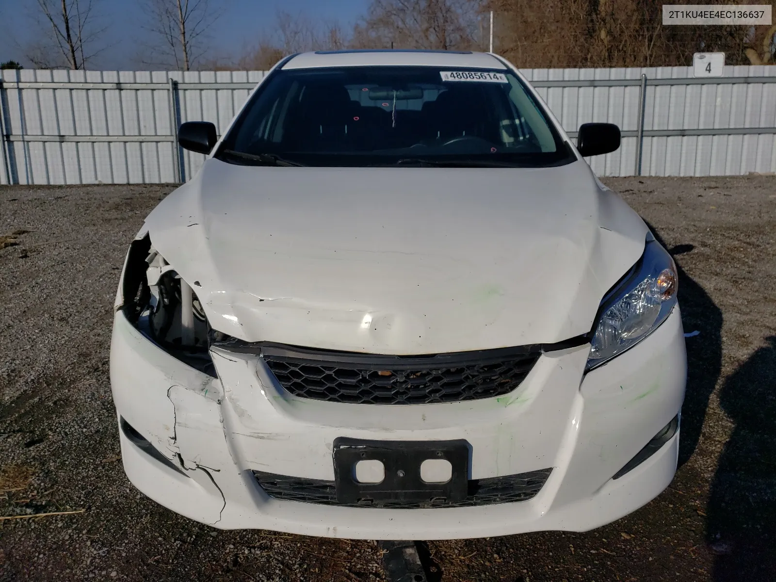 2T1KU4EE4EC136637 2014 Toyota Matrix Base