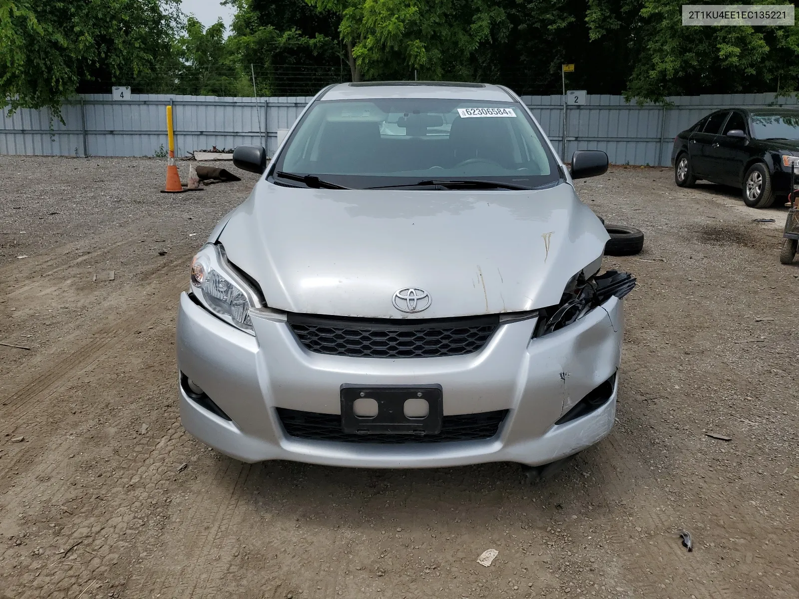 2T1KU4EE1EC135221 2014 Toyota Matrix Base