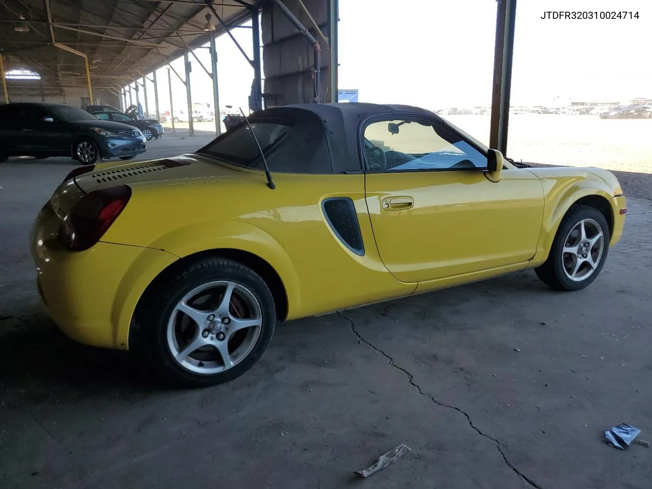 JTDFR320310024714 2001 Toyota Mr2 Spyder