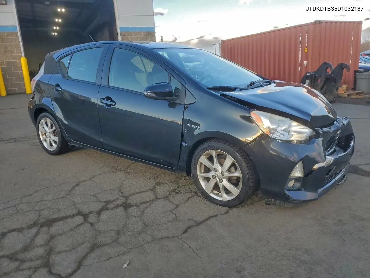 JTDKDTB35D1032187 2013 Toyota Prius C