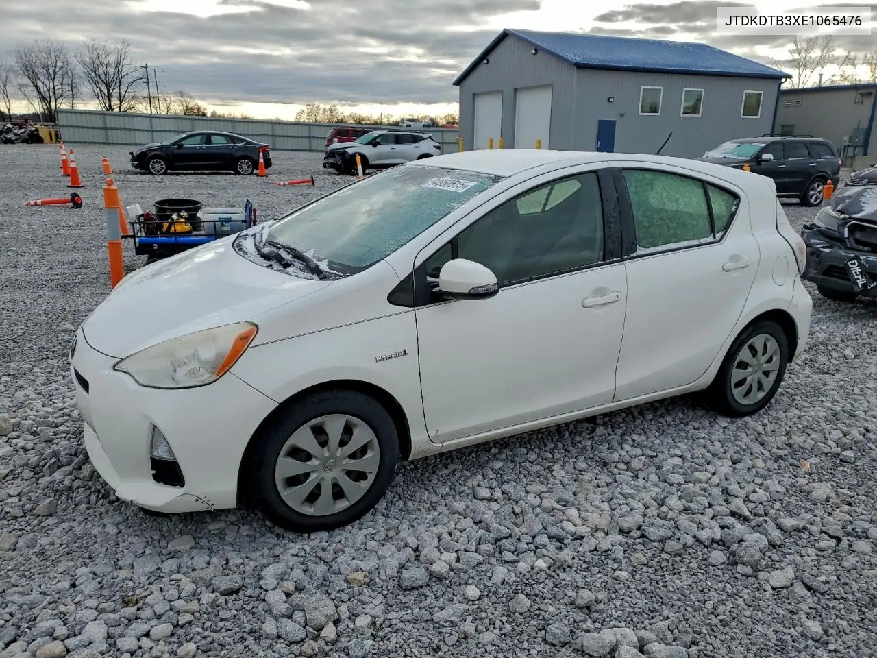JTDKDTB3XE1065476 2014 Toyota Prius C
