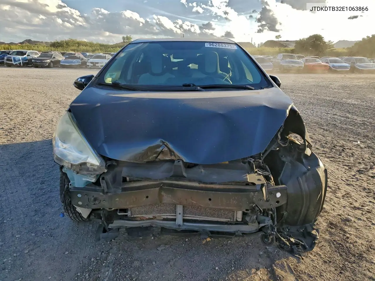 JTDKDTB32E1063866 2014 Toyota Prius C