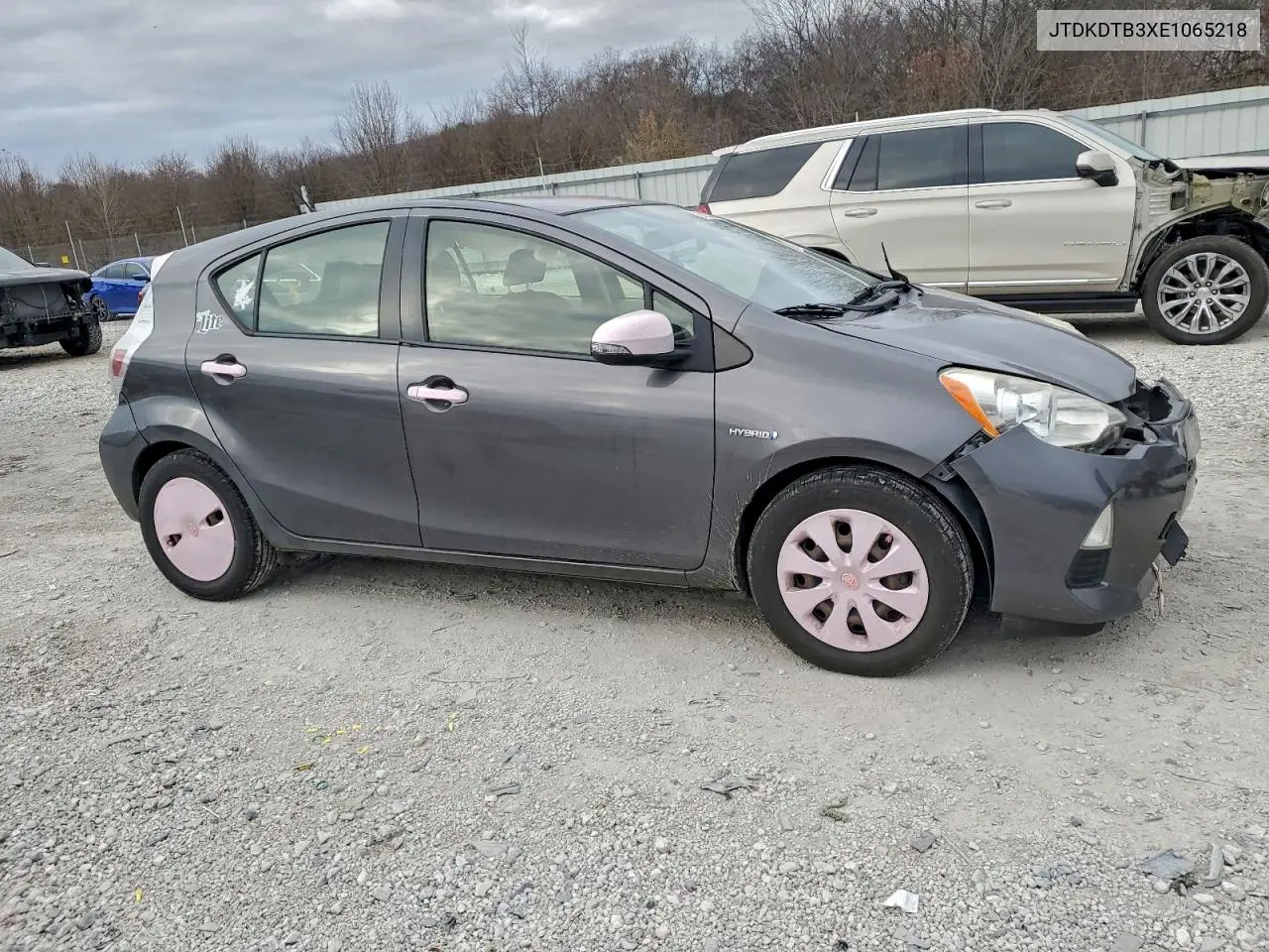 JTDKDTB3XE1065218 2014 Toyota Prius C