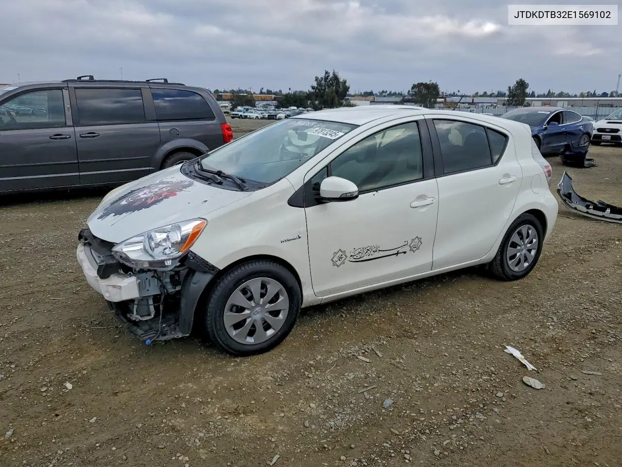 JTDKDTB32E1569102 2014 Toyota Prius C