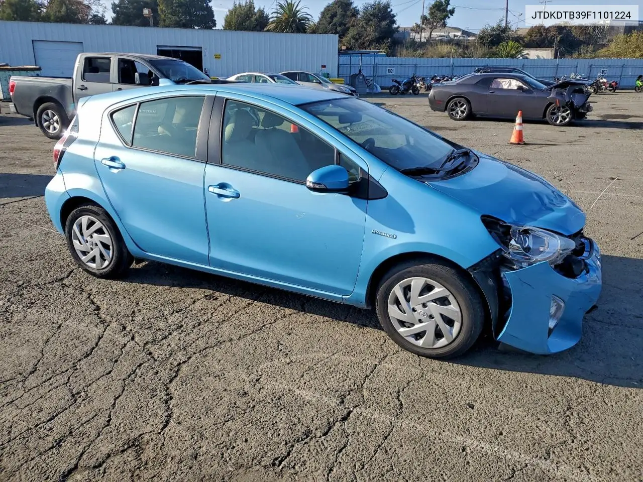 JTDKDTB39F1101224 2015 Toyota Prius C