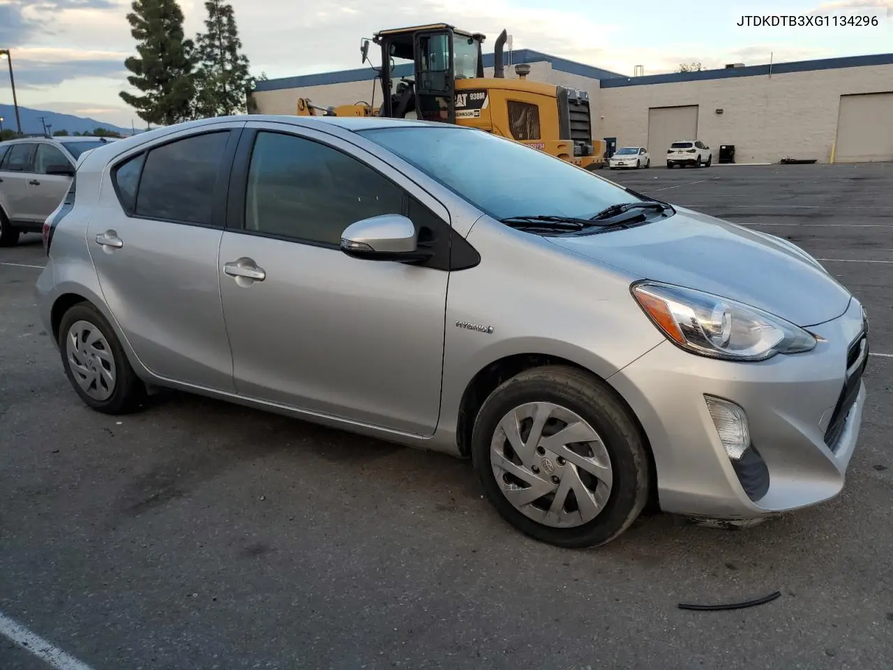 JTDKDTB3XG1134296 2016 Toyota Prius C