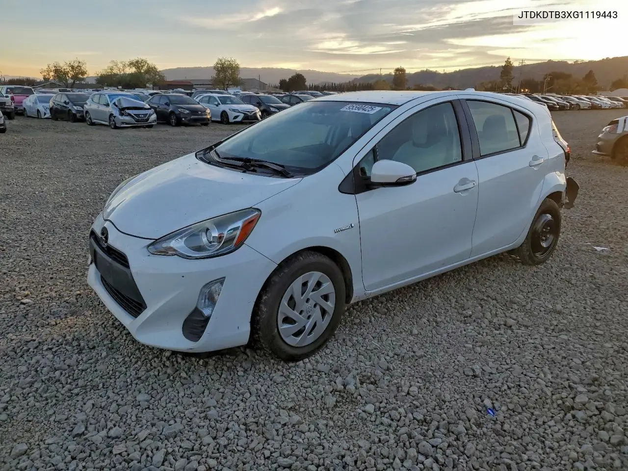 JTDKDTB3XG1119443 2016 Toyota Prius C