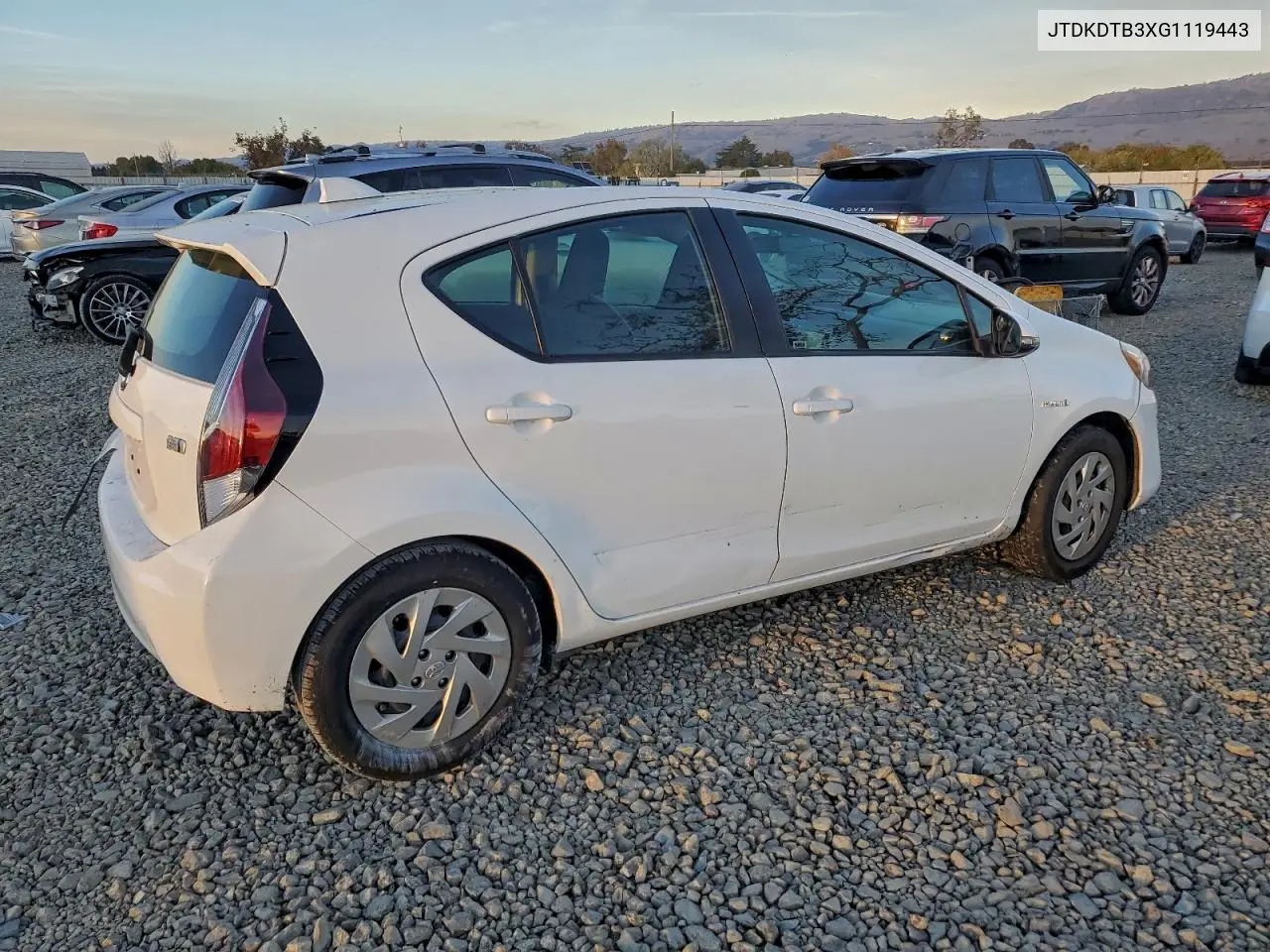JTDKDTB3XG1119443 2016 Toyota Prius C