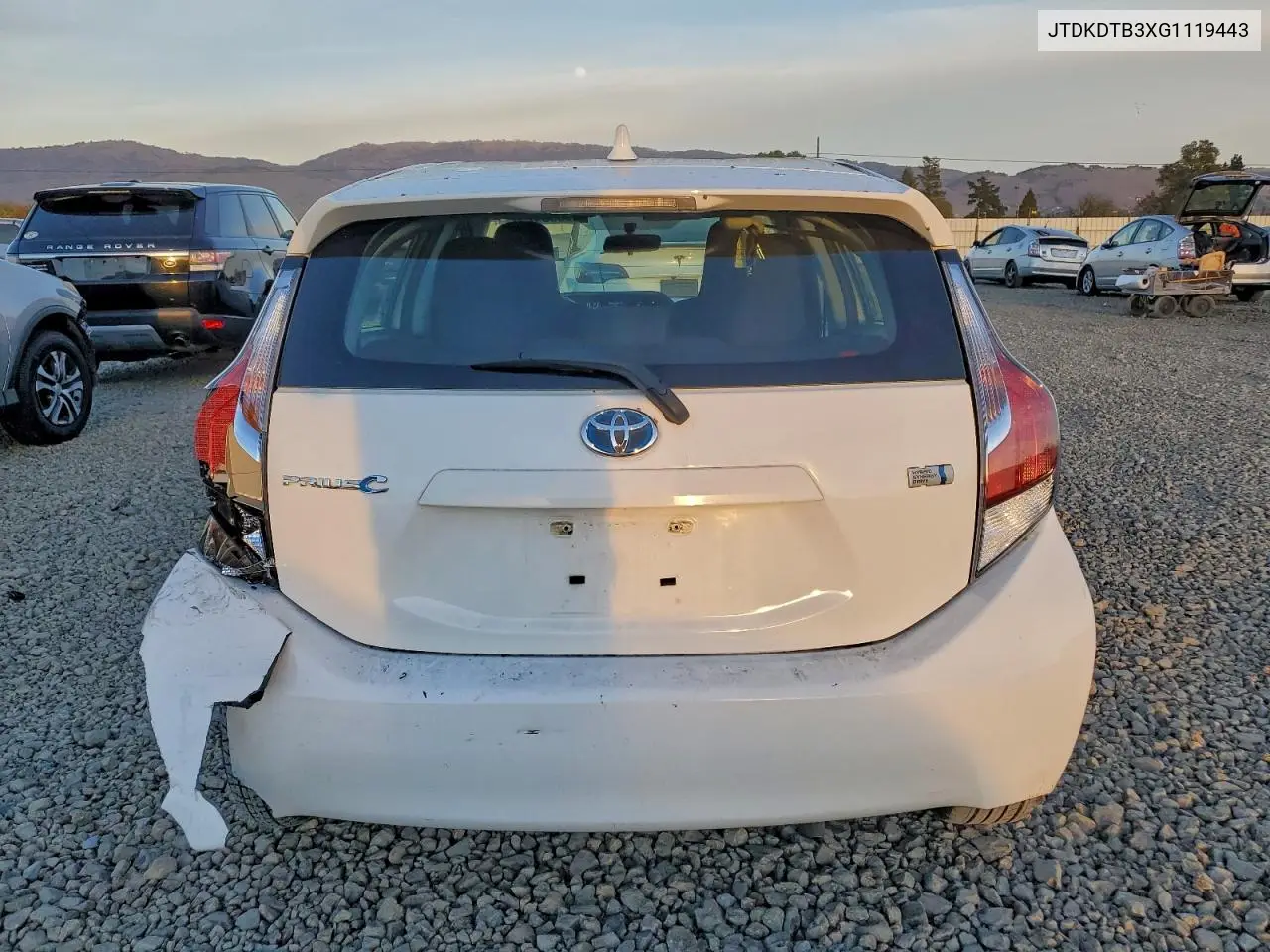 JTDKDTB3XG1119443 2016 Toyota Prius C