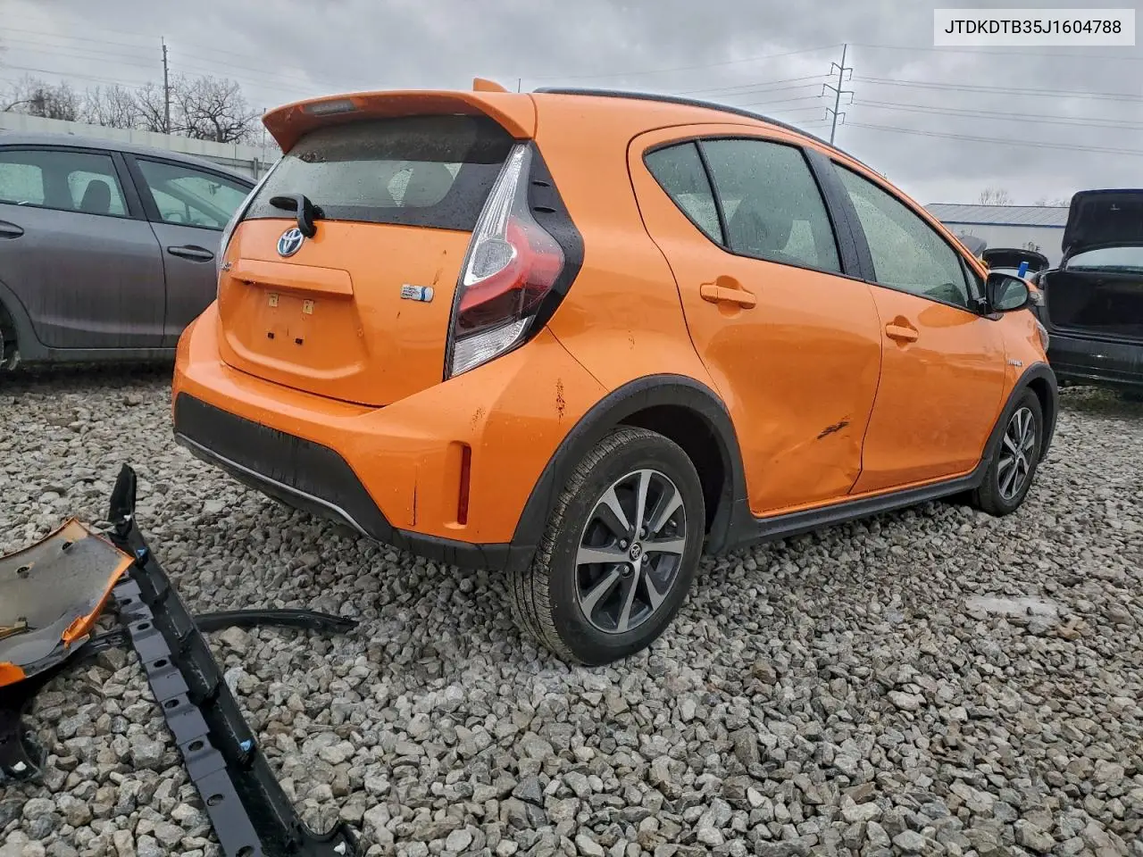 JTDKDTB35J1604788 2018 Toyota Prius C