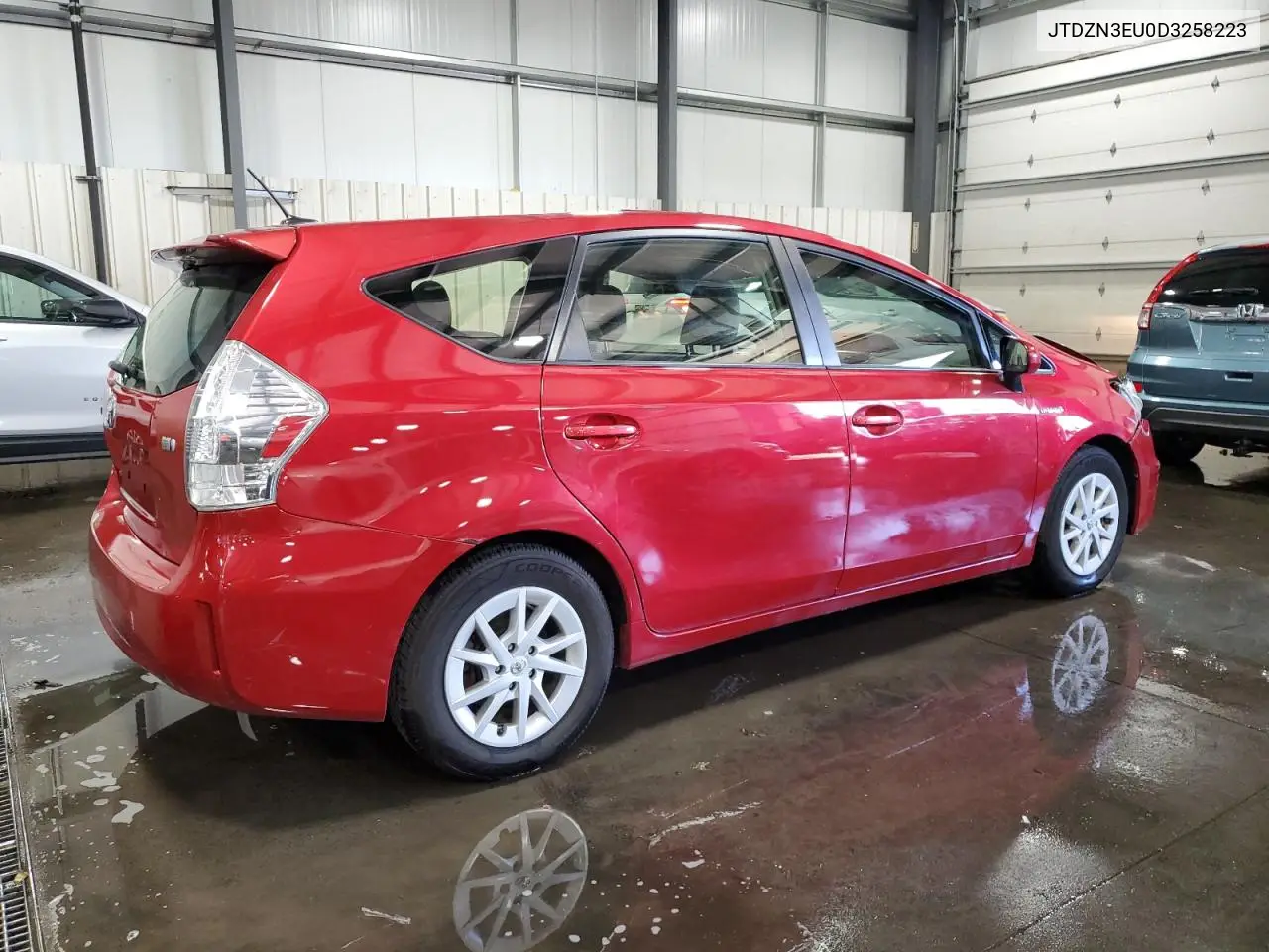 JTDZN3EU0D3258223 2013 Toyota Prius V
