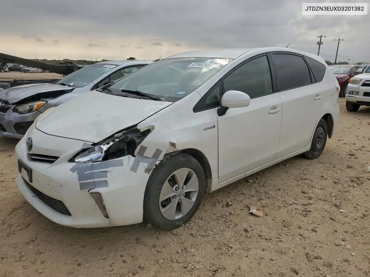 JTDZN3EUXD3201382 2013 Toyota Prius V