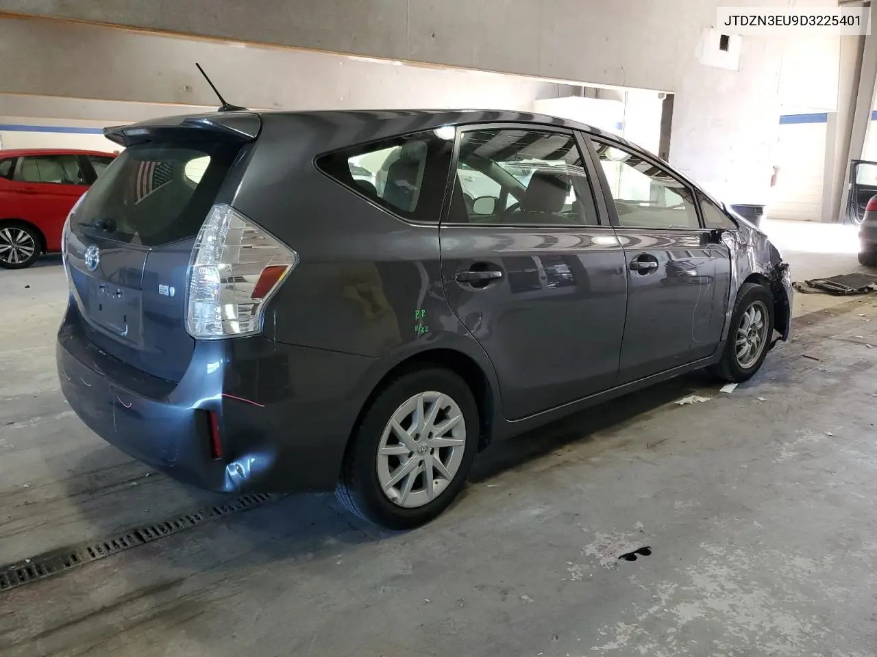 JTDZN3EU9D3225401 2013 Toyota Prius V