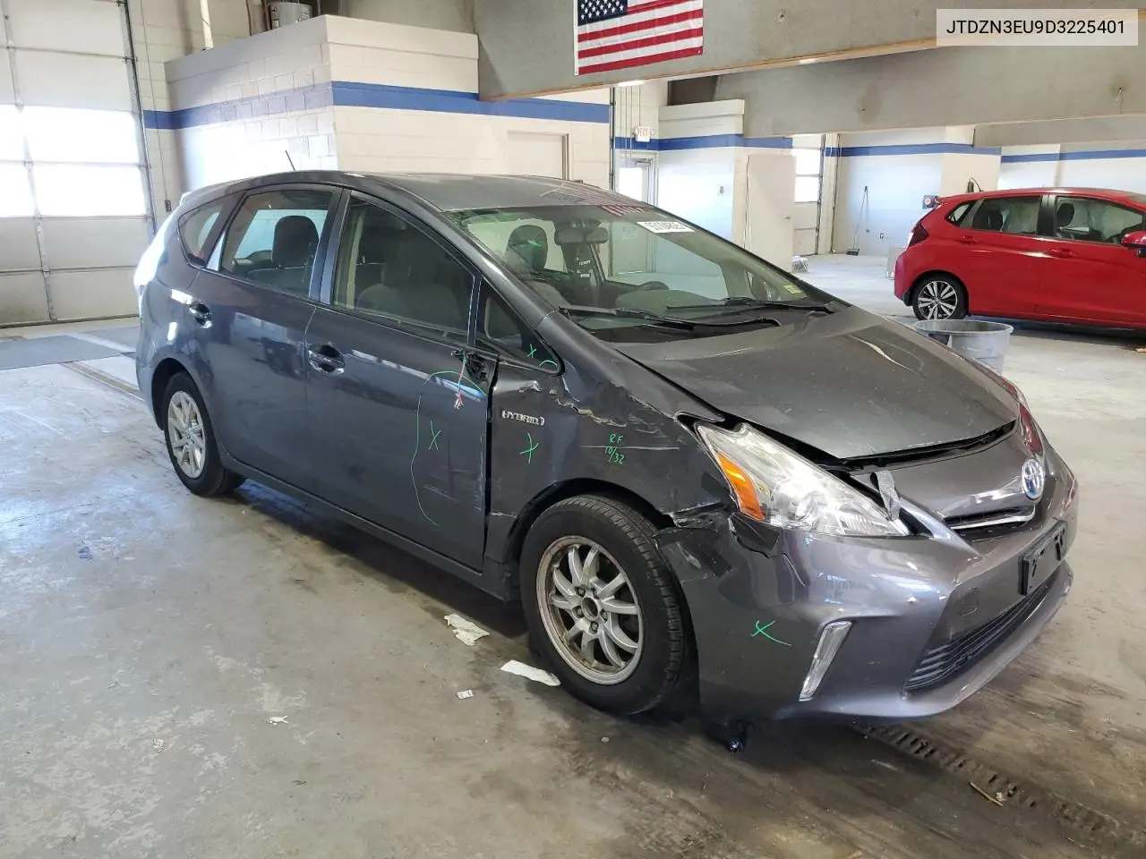 JTDZN3EU9D3225401 2013 Toyota Prius V