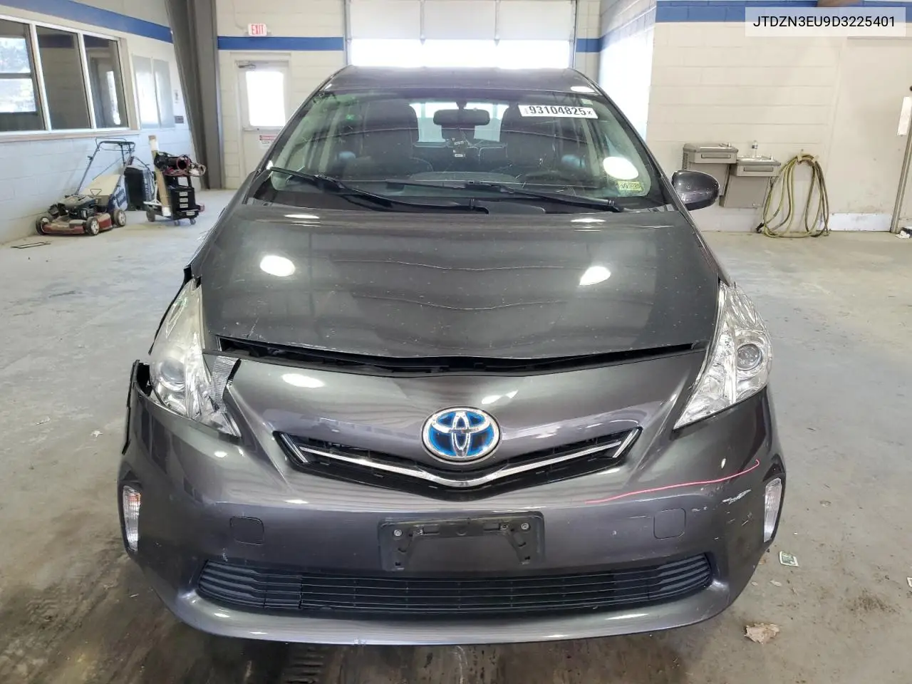 JTDZN3EU9D3225401 2013 Toyota Prius V