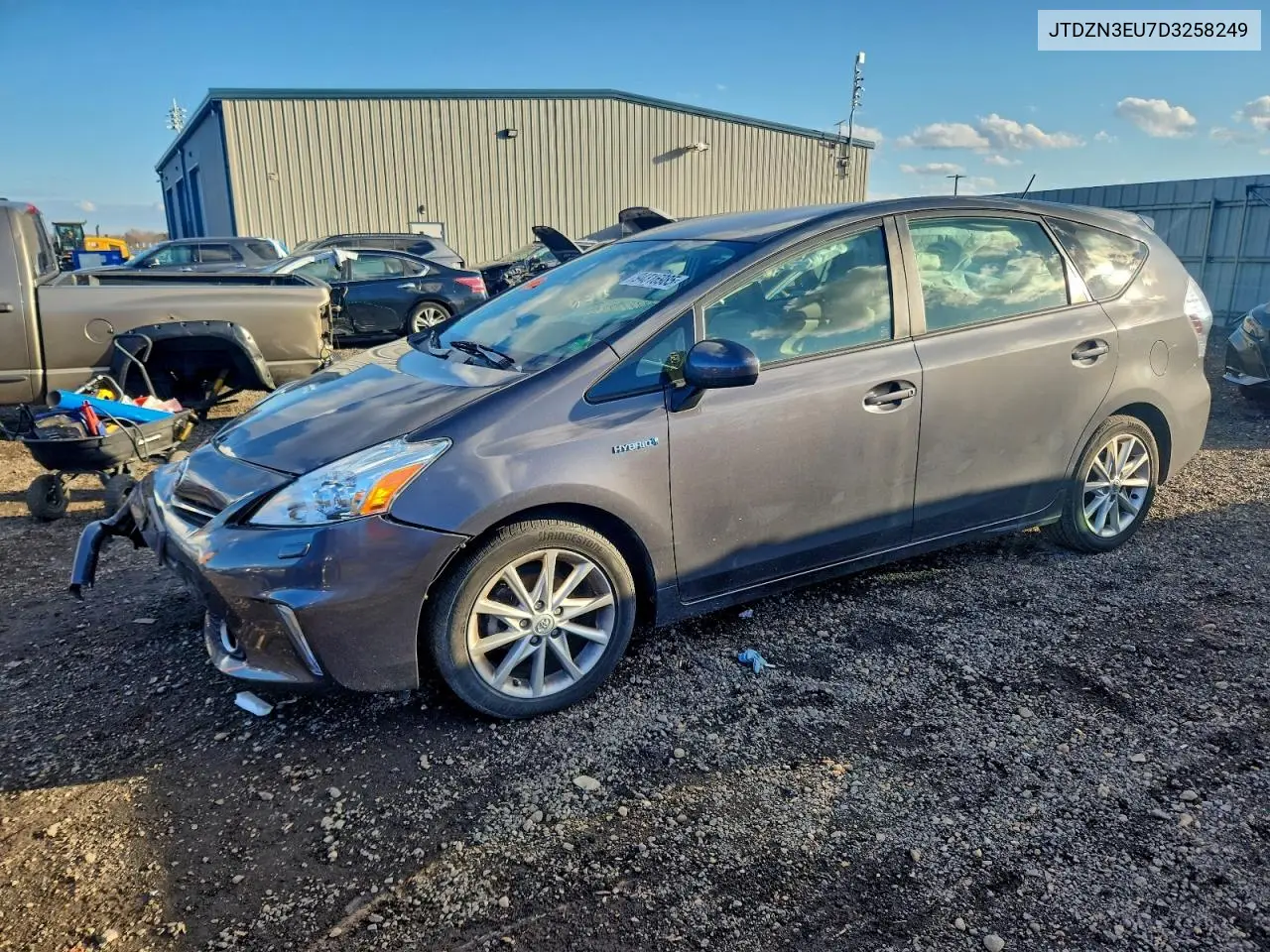 JTDZN3EU7D3258249 2013 Toyota Prius V